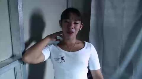 Snapshot of hoelykarrie chatting on November 2025 04:23:02 AM Karrie3 online show from November 2025 04:23:02 AM