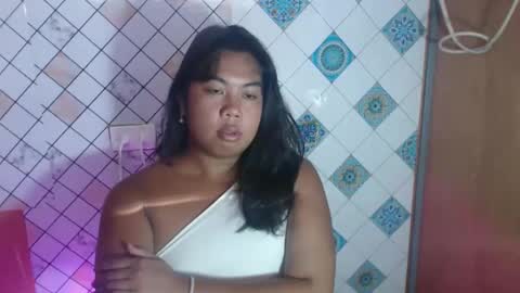 Layla3 online show from February 2026 02:51:01 AM