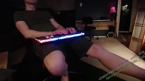 Snapshot of hold_onto_this chatting on March 2025 11:25:02 AM Moby online show from March 2025 11:25:02 AM