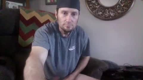 Snapshot of holefilla33 chatting on April 2026 05:21:01 PM holefilla33 online show from April 2026 05:21:01 PM