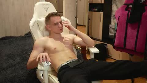 Extaz  Athrey  Howard online show from October 2025 07:52:01 PM