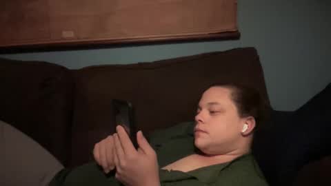 Hollys Drive threw Side Of CB. online show from October 2025 06:14:02 AM