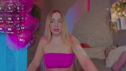 holly_molly8 online show from March 2026 08:03:01 PM