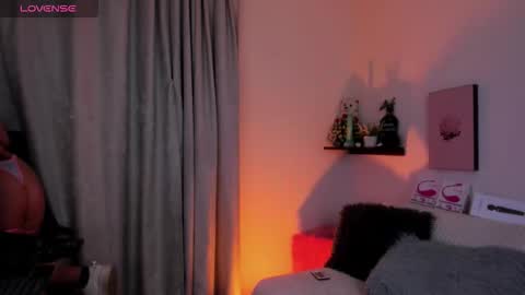 Holly online show from March 2026 01:31:02 AM