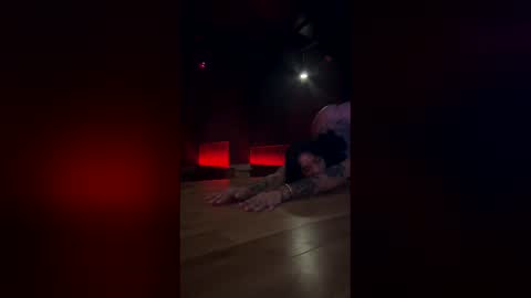 hollymadness online show from April 2026 05:40:02 PM