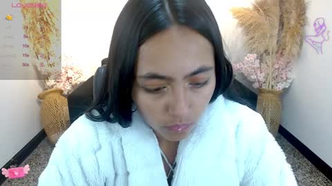 Holly online show from February 2025 03:02:02 AM