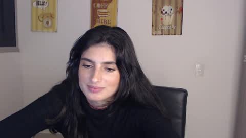 hollyshit_ online show from February 2025 03:39:02 AM