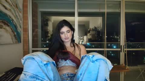 Snapshot of hollyshit_ chatting on December 2025 11:31:02 PM hollyshit_ online show from December 2025 11:31:02 PM