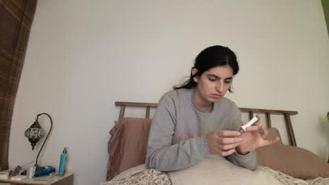 Snapshot of hollyshit_ chatting on December 2025 01:36:01 AM hollyshit_ online show from December 2025 01:36:01 AM