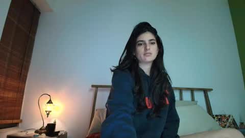 Snapshot of hollyshit_ chatting on February 2026 02:15:02 AM hollyshit_ online show from February 2026 02:15:02 AM