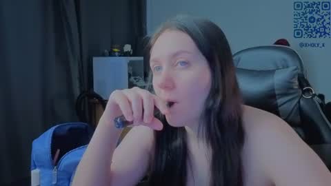 Snapshot of holy_kveta chatting on June 2026 02:53:01 AM Kviki online show from June 2026 02:53:01 AM