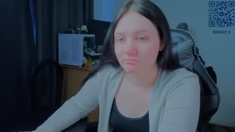 Snapshot of holy_kveta chatting on June 2026 03:42:01 AM Kviki online show from June 2026 03:42:01 AM