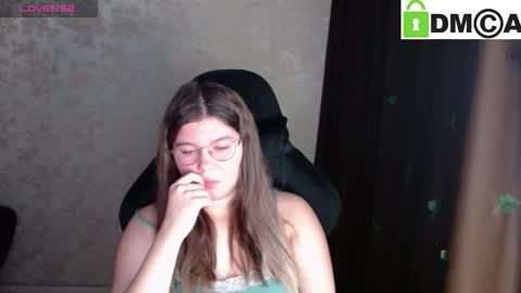 Welcome guys  Pleasure to see you all here  My name is MichaelaTip menu is active Private is open  online show from September 2025 05:44:01 AM
