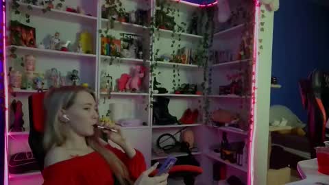 Snapshot of holy_rumi chatting on November 2025 10:08:02 AM Rumi online show from November 2025 10:08:02 AM