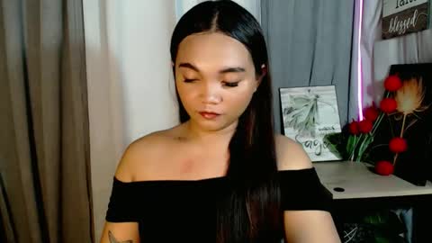 Snapshot of holy_shine chatting on May 2026 03:03:02 AM Bella online show from May 2026 03:03:02 AM
