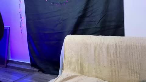      online show from January 2025 06:21:01 AM