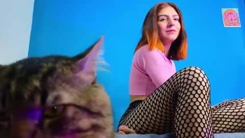      online show from February 2025 09:15:01 AM