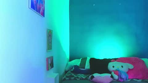      online show from September 2025 07:40:02 AM