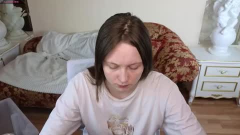 holybabydoll online show from November 2025 11:44:01 AM