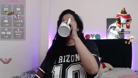 Snapshot of holydeath_1 chatting on November 2025 12:53:02 AM Milena online show from November 2025 12:53:02 AM