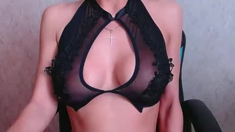 HolyJulie online show from March 2026 06:13:02 AM