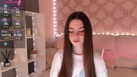 Mia online show from April 2026 03:33:02 AM