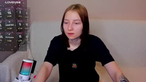 Snapshot of home_fox_ chatting on November 2025 10:45:02 PM Mria online show from November 2025 10:45:02 PM