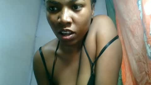 Snapshot of honeria98 chatting on June 2026 07:37:01 PM honeria98 online show from June 2026 07:37:01 PM