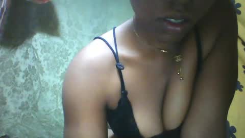 Snapshot of honeria98 chatting on July 2026 07:54:01 AM honeria98 online show from July 2026 07:54:01 AM