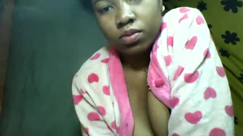 Snapshot of honeria98 chatting on July 2026 04:51:02 AM honeria98 online show from July 2026 04:51:02 AM