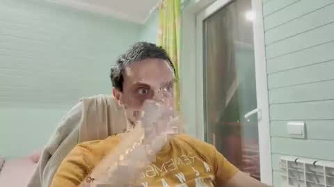 Snapshot of honesttojoy chatting on October 2025 06:28:02 PM Henry online show from October 2025 06:28:02 PM