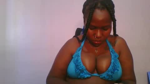 Snapshot of honey_beb chatting on November 2025 02:01:01 PM honey_beb online show from November 2025 02:01:01 PM