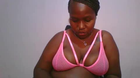 Snapshot of honey_beb chatting on November 2025 04:38:01 PM honey_beb online show from November 2025 04:38:01 PM