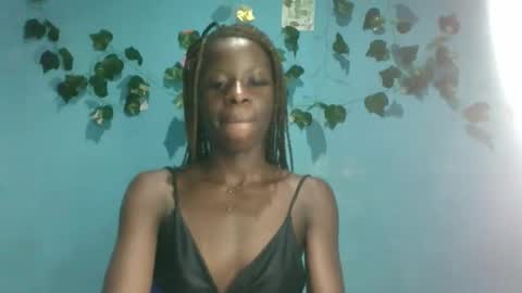 Queen online show from October 2025 04:42:01 AM