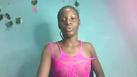 Queen online show from May 2026 10:17:02 PM