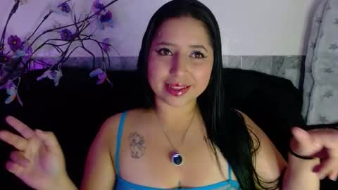 Snapshot of honey_buns_1 chatting on December 2025 09:25:01 AM mimi online show from December 2025 09:25:01 AM