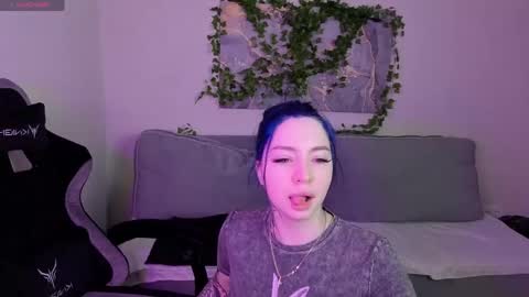 Snapshot of honey_cherrry chatting on June 2026 01:40:01 AM Honey online show from June 2026 01:40:01 AM