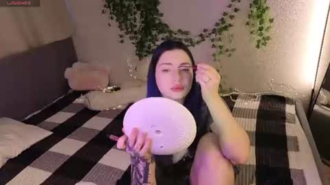 Snapshot of honey_cherrry chatting on June 2026 01:41:02 AM Honey online show from June 2026 01:41:02 AM