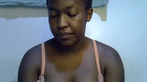 honey_dropp1 online show from May 2026 04:35:01 PM