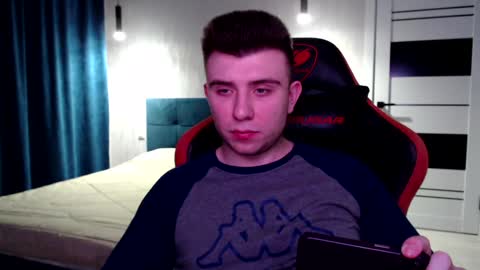 Snapshot of honey_furry chatting on December 2024 10:45:02 PM Wolfy online show from December 2024 10:45:02 PM