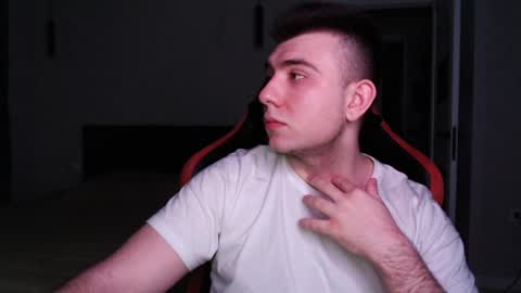 Snapshot of honey_furry chatting on January 2025 02:46:02 AM Wolfy online show from January 2025 02:46:02 AM