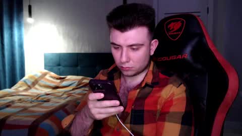 Snapshot of honey_furry chatting on February 2025 12:14:01 AM Wolfy online show from February 2025 12:14:01 AM