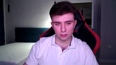 Snapshot of honey_furry chatting on March 2025 08:21:01 PM Wolfy online show from March 2025 08:21:01 PM