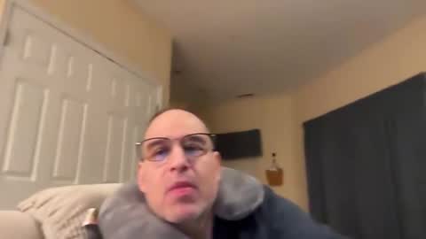 honey_man14 online show from February 2025 03:58:02 AM