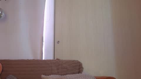 Honey-Sweett online show from November 2025 03:08:02 PM