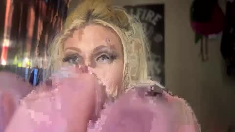 honeybuhnny online show from February 2026 06:26:01 PM