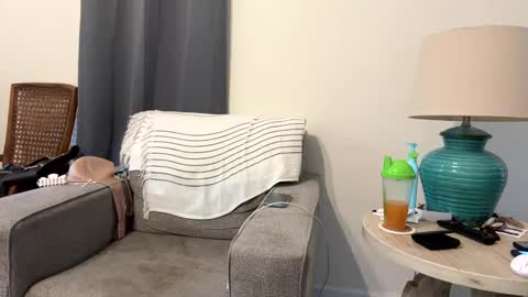 Snapshot of honeybuns344636 chatting on February 2025 05:39:02 PM Honey online show from February 2025 05:39:02 PM