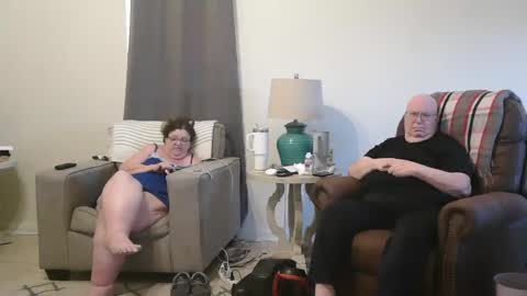 Snapshot of honeybuns344636 chatting on February 2025 10:42:02 PM Honey online show from February 2025 10:42:02 PM