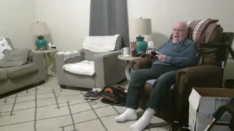 Snapshot of honeybuns344636 chatting on March 2025 02:10:02 PM Honey online show from March 2025 02:10:02 PM