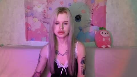 Lisa online show from December 2025 04:07:01 AM